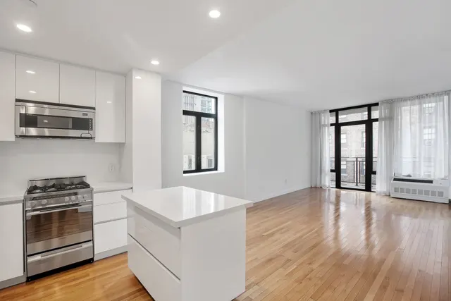 148 East 24th Street
