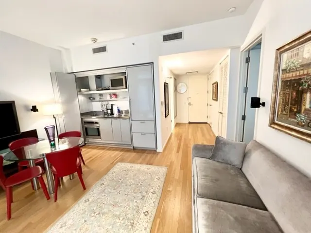 18 West 48th Street