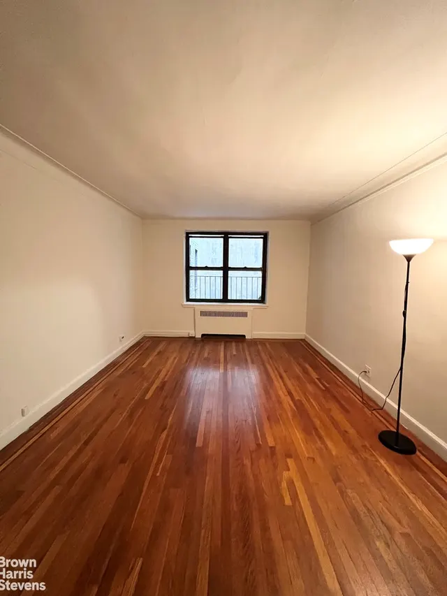 8 East 48th Street