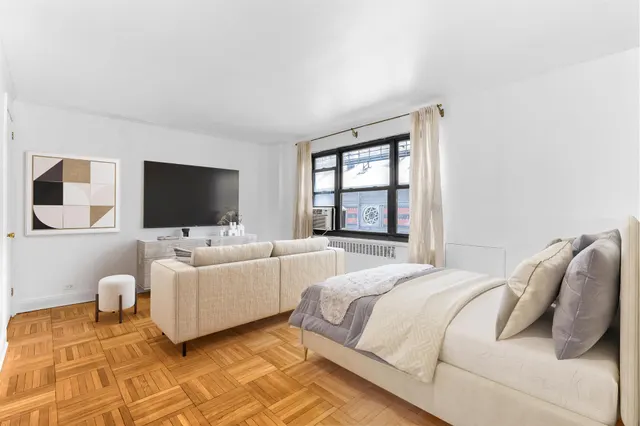 135 East 54th Street