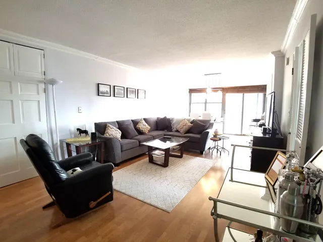 345 East 80th Street