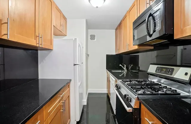 4 West 104th Street