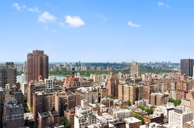 200 East 89th Street