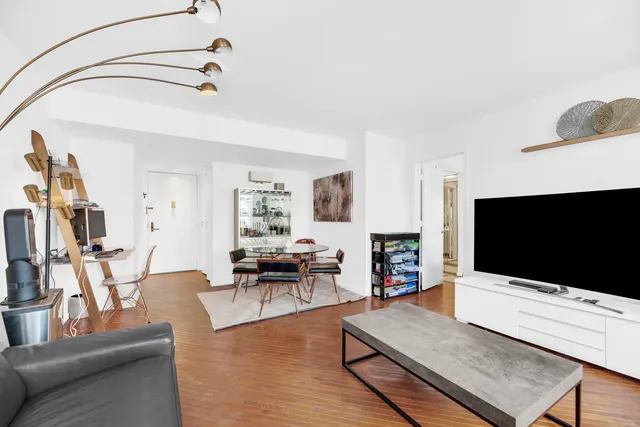 400 East 70th Street