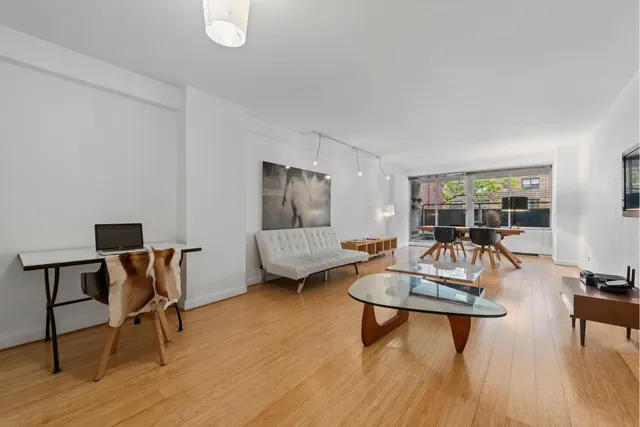 142 East 16th Street
