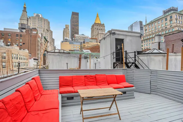 61 Lexington Avenue
