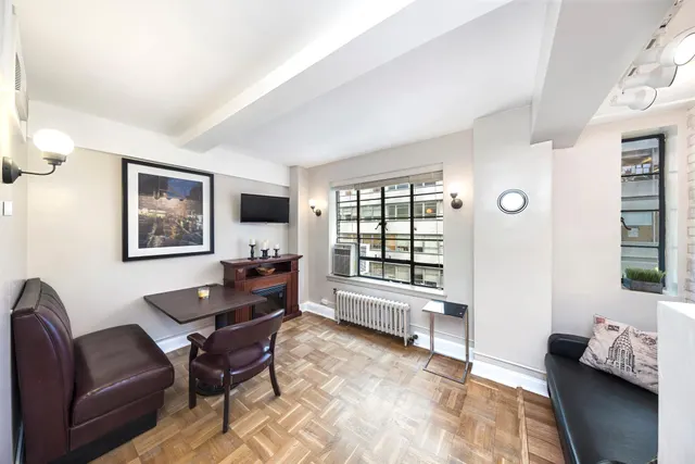 140 East 40th Street