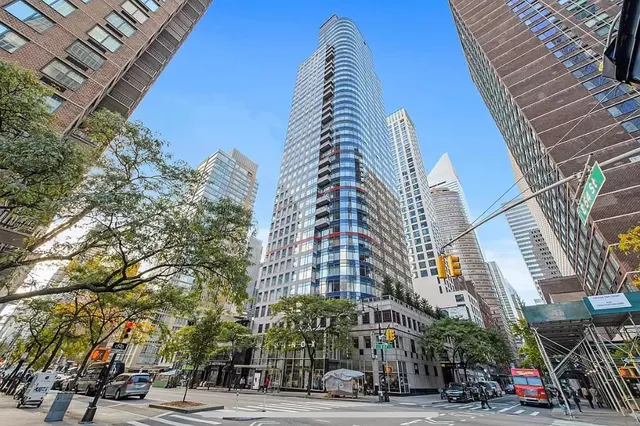 250 East 54th Street
