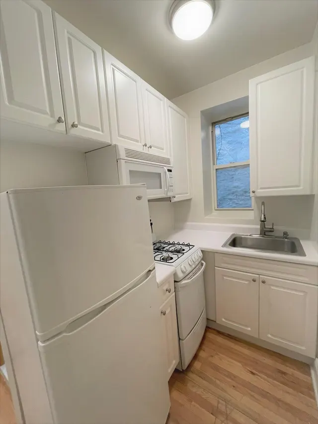 234-236 Thompson Street