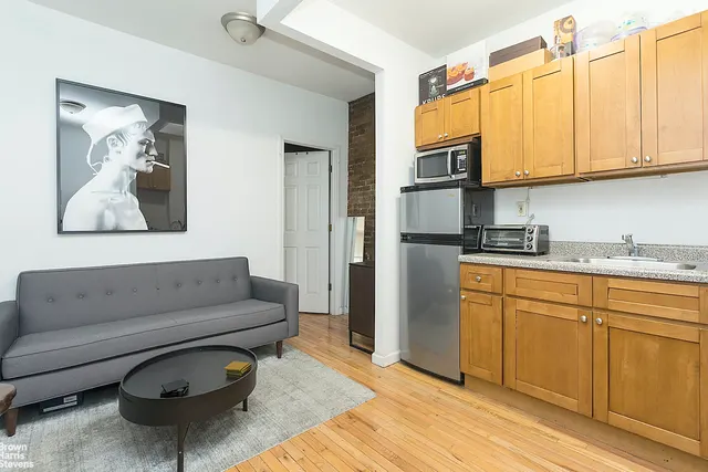 231 Thompson Street
