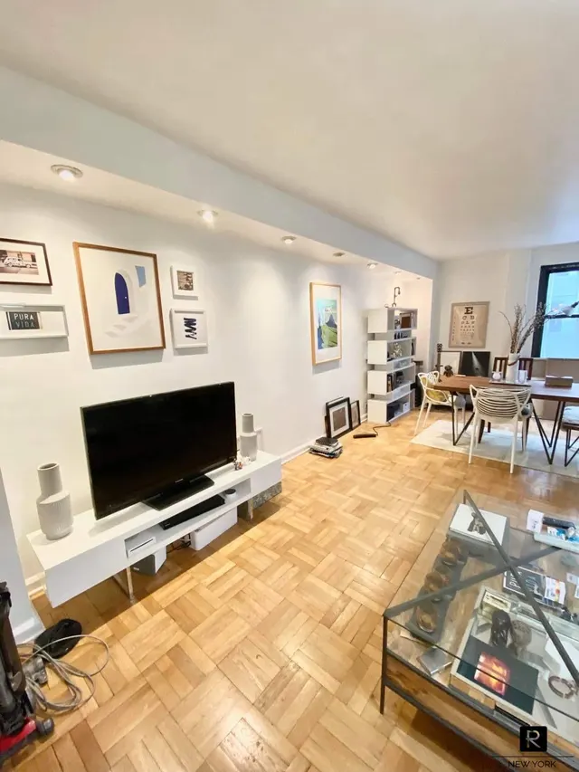 135 East 54th Street