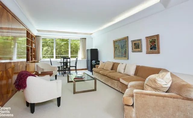 880 Fifth Avenue
