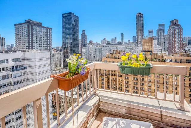 200 East 69th Street