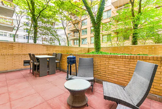 200 East 69th Street