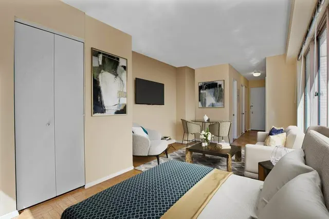 200 East 69th Street