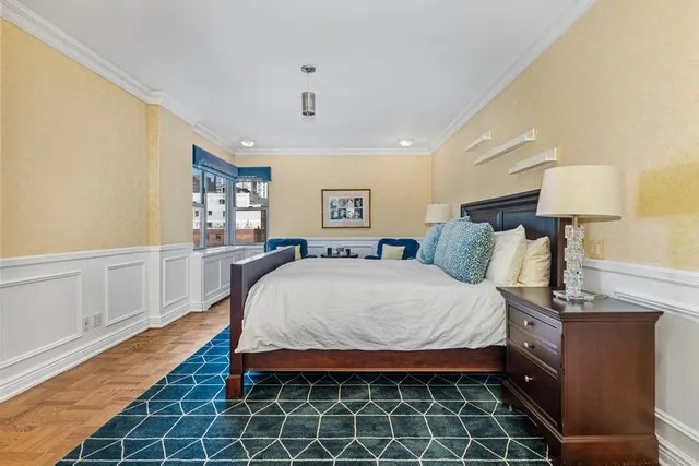 360 East 72nd Street