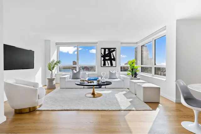 200 East 94th Street