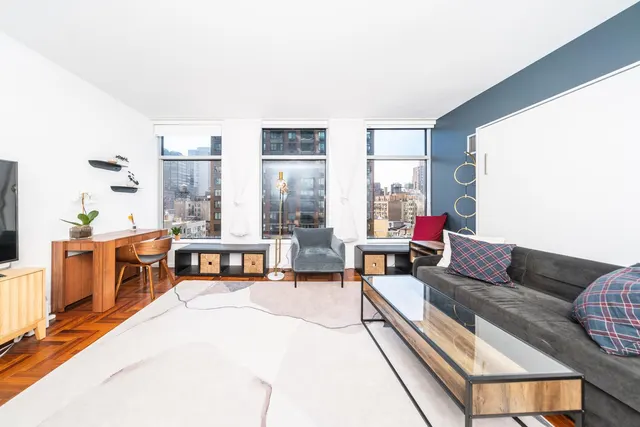250 East 54th Street