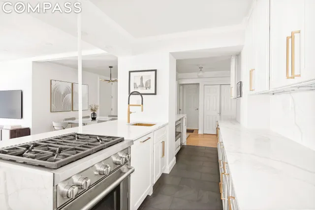 150 East 27th Street