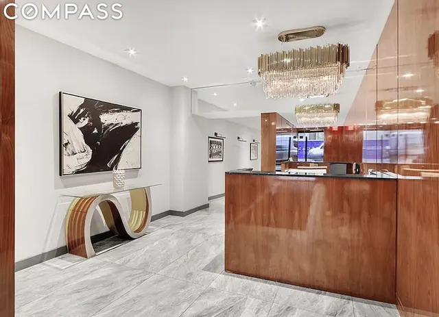 15 West 55th Street
