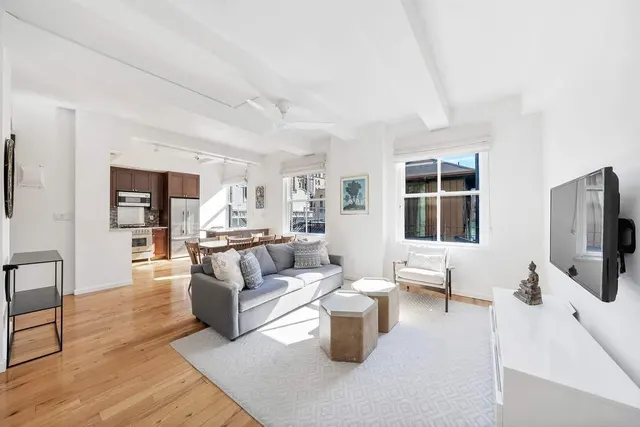 4 Lexington Avenue