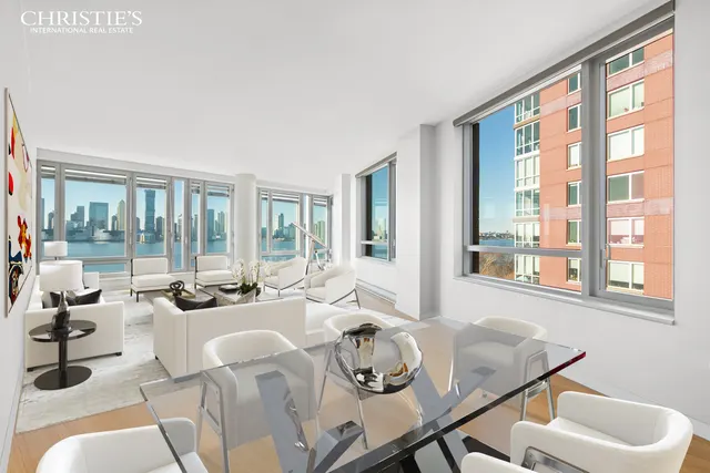 2 River Terrace