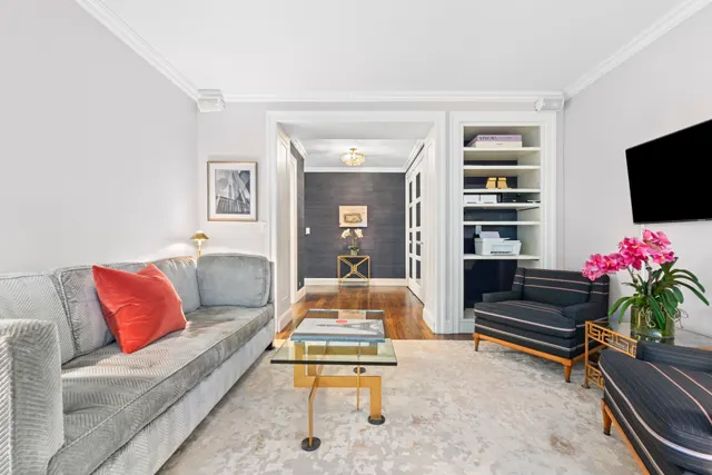 165 East 72nd Street