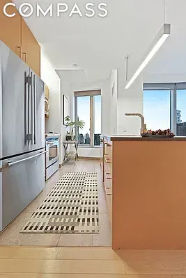 8 Spruce Street