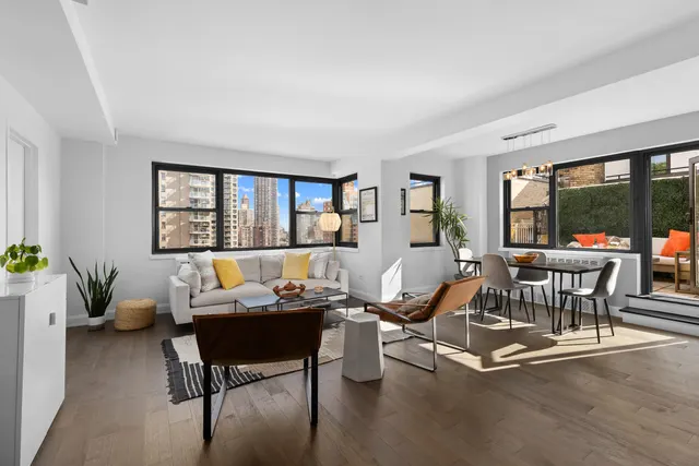 305 East 72nd Street