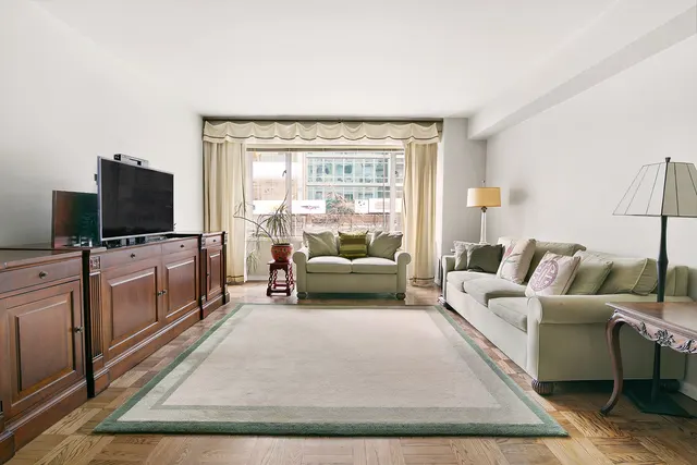 360 East 72nd Street