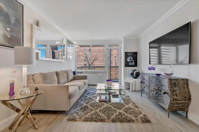 200 East 89th Street