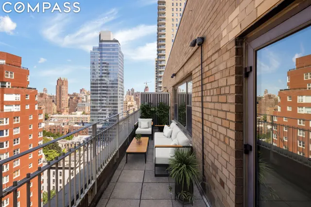 305 East 72nd Street