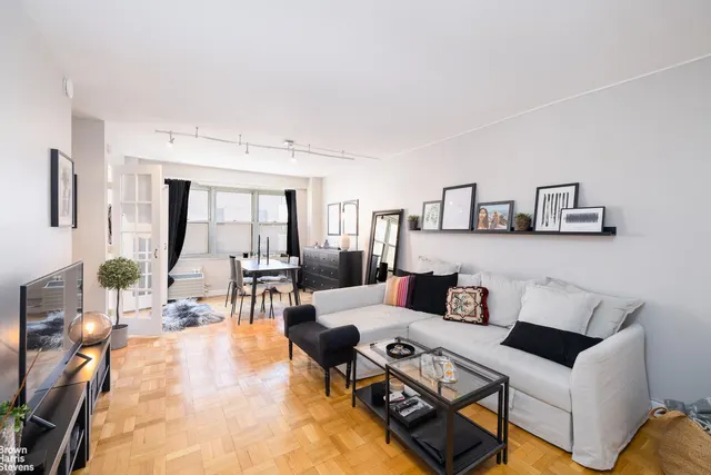 166 East 35th Street