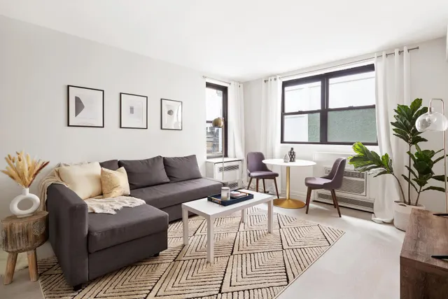 305 East 72nd Street