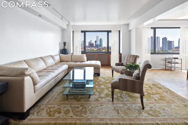 45 Sutton Place South