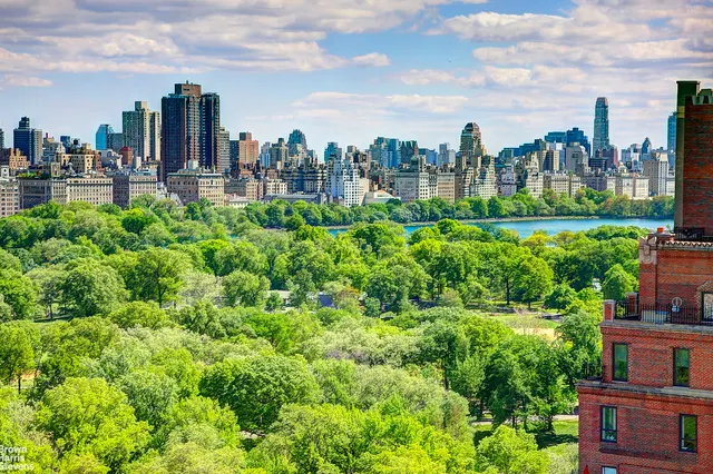 455 Central Park West