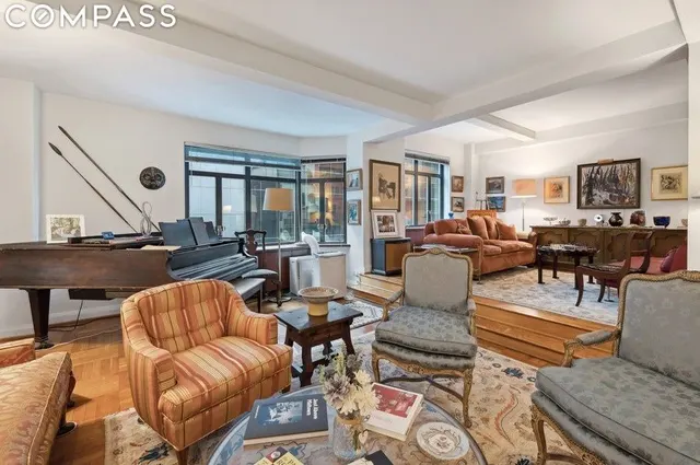 25 West 54th Street