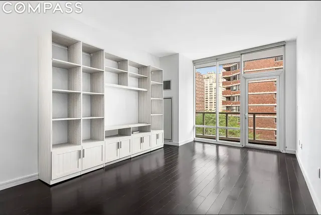 300 East 23rd Street