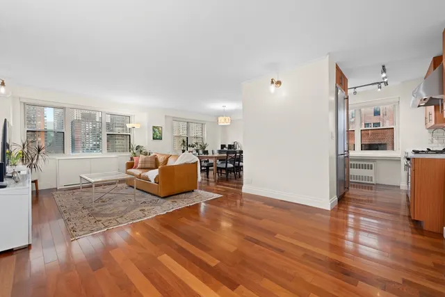 400 East 54th Street