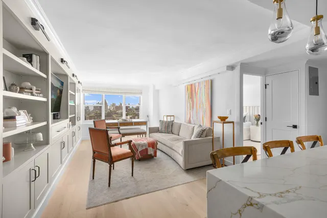 33 Greenwich Avenue