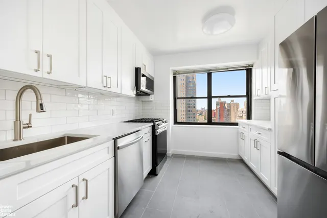 345 East 80th Street
