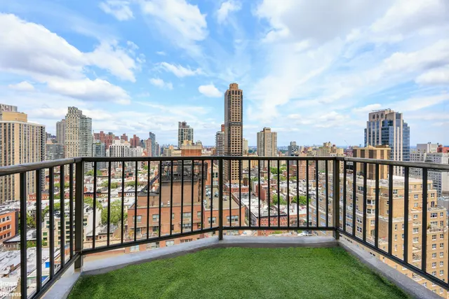 345 East 80th Street