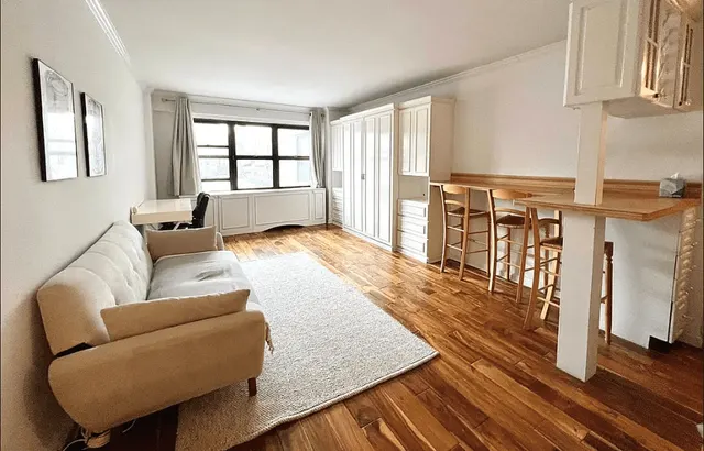 240 East 76th Street