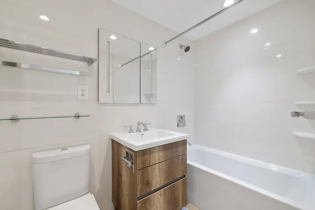 123 East 54th Street