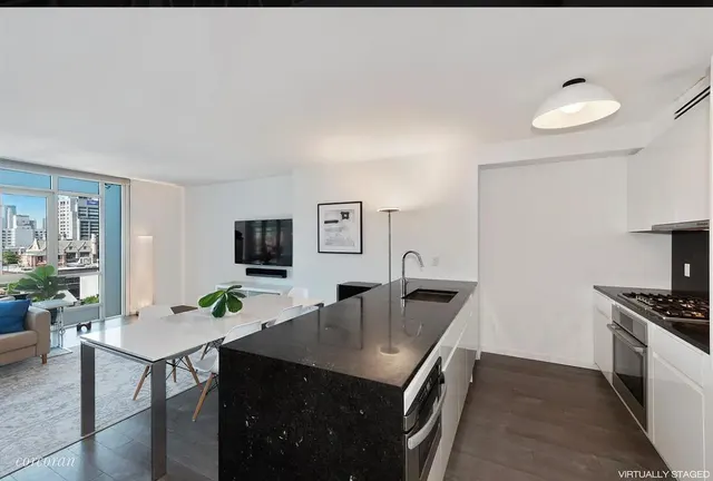 385 1st Avenue