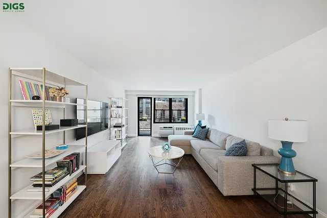 345 East 81st Street