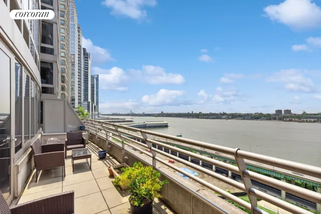 120 Riverside Boulevard