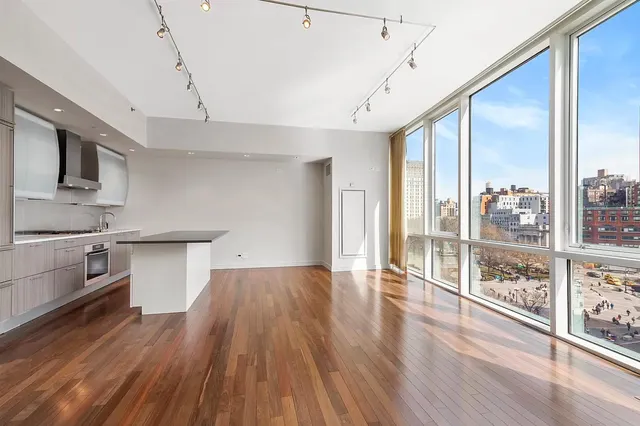 8 Union Square South