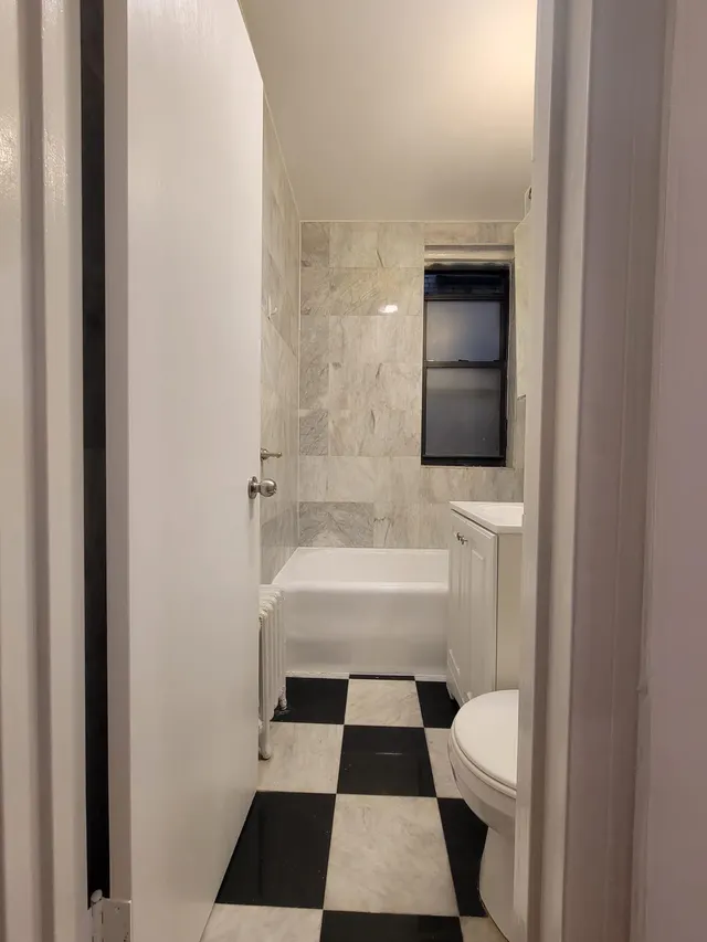 201 East 35th Street