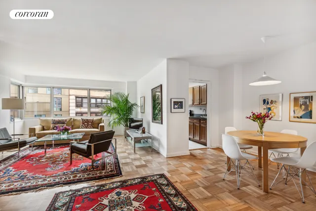70 E 10th Street